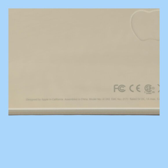 Apple A1243 Wired USB Keyboard Aluminum w/ Numeric Keypad TESTED & WORKS! - Picture 8 of 11